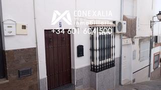 Casa a Olvera. Casa en venta en ensanche, 3 dormitorios.