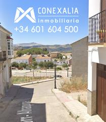 Terreny residencial a Olvera. Solar en venta en ensanche.