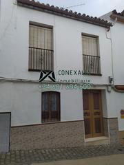 Casa a Olvera. Casa en venta en conjunto histórico, 4 dormitorios.