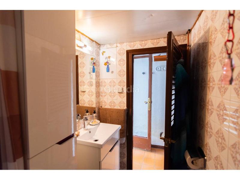 Foto da76ef29-c4ea-4f84-86f4-1dd932b3c76e. Casa con riscaldamento parcheggio in La Casilla - Zona Industrial Mollet del Vallès