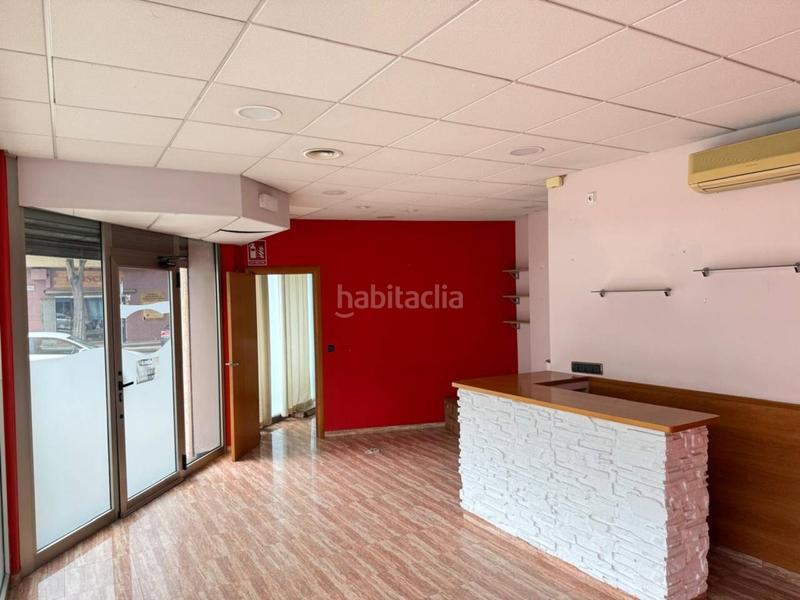 Foto 28fbca30-9d66-4c27-a9c1-c0d6d1800348. Local comercial venta de local esquinero en mollet en Mollet del Vallès