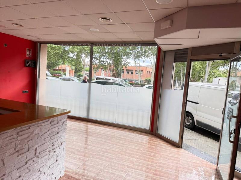 Foto 46ea8ebb-ff86-4d7b-9b85-10f50881c0d9. Local comercial venta de local esquinero en mollet en Mollet del Vallès