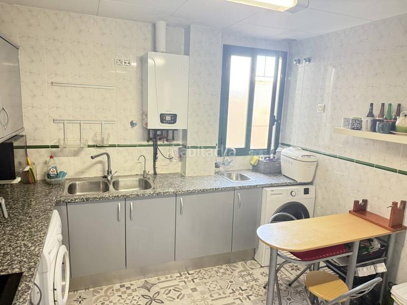 Foto 2e5155cf-0899-406b-a84f-a0d721c3fa43. Flat with heating in Estació de França Mollet del Vallès