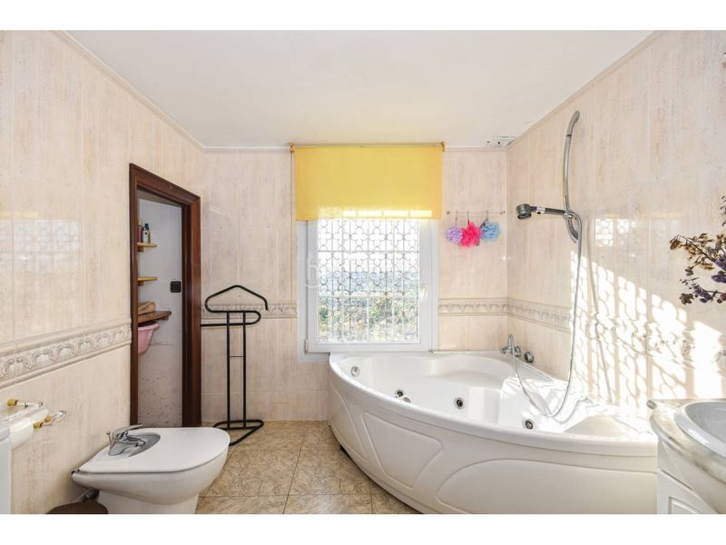 Foto 66e25d83-5d01-404d-adc6-553428bf8f09. Casa amb aparcament piscina a Vilanova del Vallès