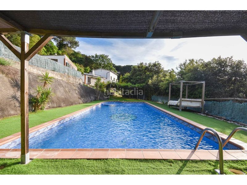Foto 74477e03-fc15-4a3f-abd4-117b553bbade. Casa amb aparcament piscina a Vilanova del Vallès