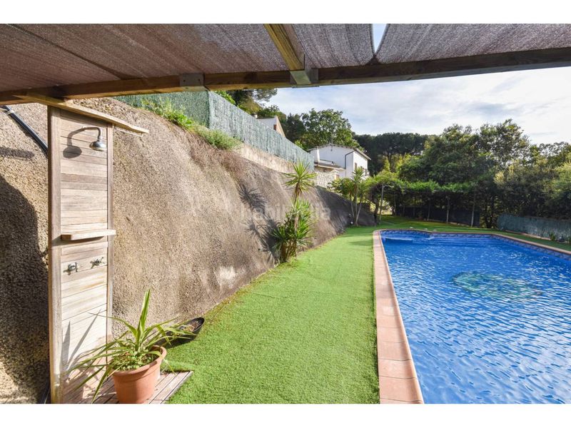 Foto c5278f4c-fe7c-4b04-b118-c9fe2fc52447. Casa amb aparcament piscina a Vilanova del Vallès
