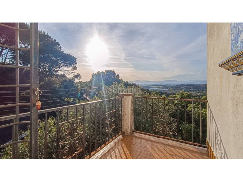 Foto f0865754-74bd-4abf-a262-206f89da82cb. Casa amb aparcament piscina a Vilanova del Vallès