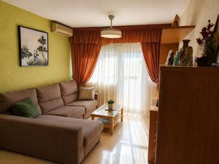 Pis a Centre. Piso en venta con terraza y parking