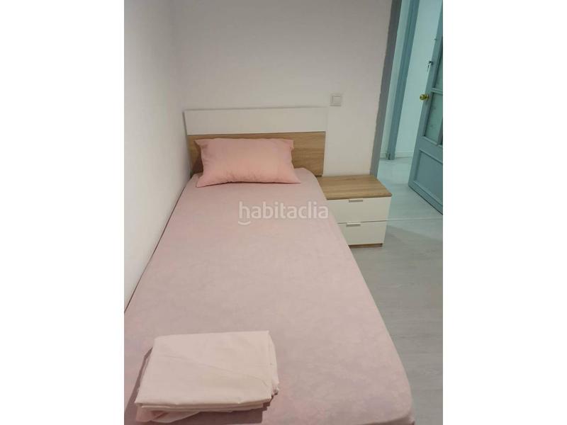 Foto 10024c0f-ae91-4f07-b0ed-54433552f71e. Piso  en venta en avinguda parallel en Sant Antoni Barcelona