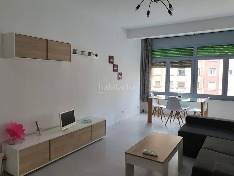 Foto bdb250b7-3b8a-4b59-9ee4-7f9d8337e3d7. Piso  en venta en avinguda parallel en Sant Antoni Barcelona