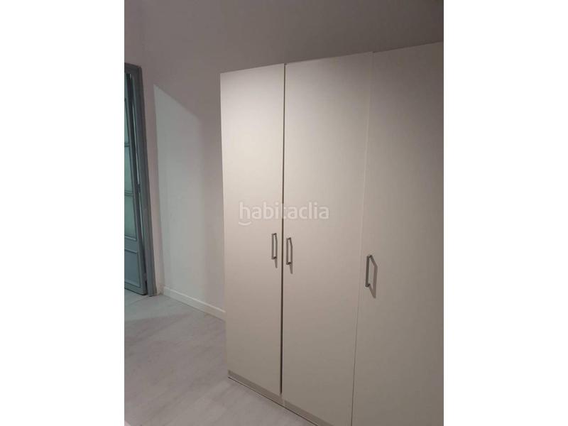 Foto c2ba0c01-ba83-4a61-bfa1-5c81c33e24c2. Piso  en venta en avinguda parallel en Sant Antoni Barcelona