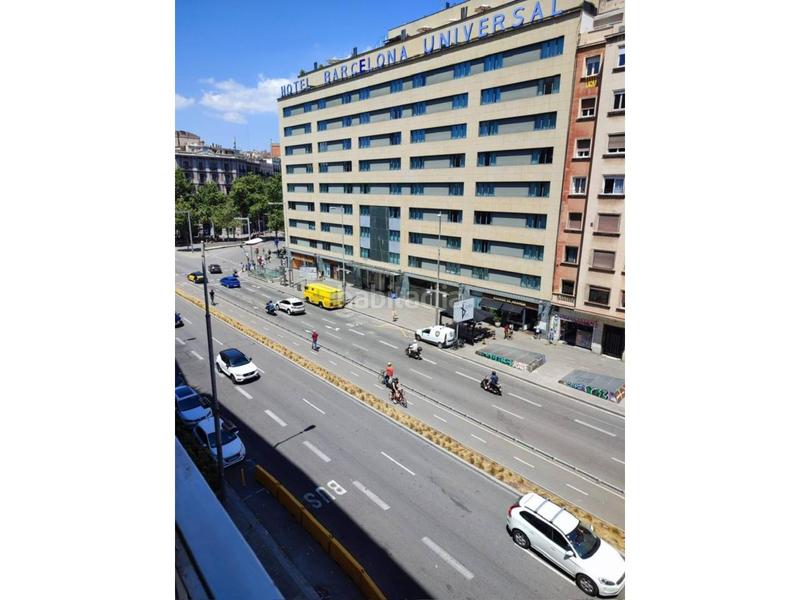 Foto cc89008b-25ee-49ec-8266-b60da2e75dcc. Piso  en venta en avinguda parallel en Sant Antoni Barcelona