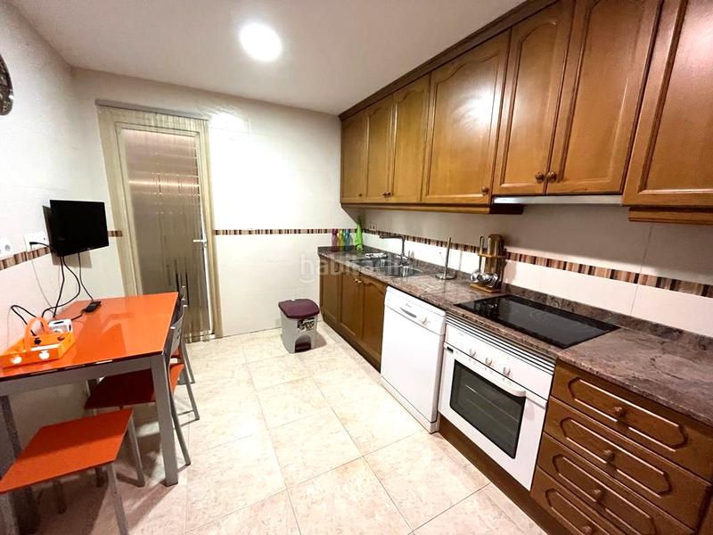 Foto 284ac3cb-e009-4e09-9eb5-143298c2757d. Maison jumelée dans Onda