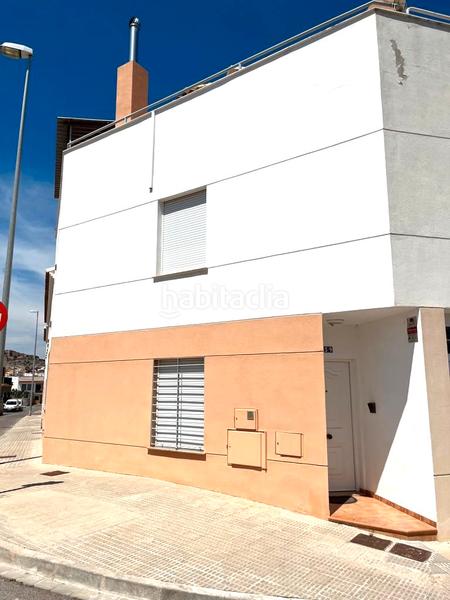 Foto 79cda60c-02b1-4143-83d5-48f1191d400f. Maison jumelée dans Onda