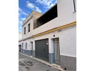 Local commercial  Santiago apóstol. Se vende local en calle santiago apostol en onda