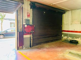 Aparcament cotxe a Carrer de richard strauss 40. Plaza de aparcamiento  en venta