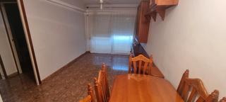 Pis  Carrer rossell. Para entrar a vivir