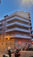 Planta baixa a Carrer de padilla 377. Para entrar a vivir