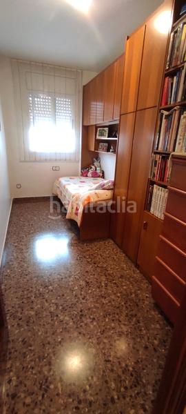 Foto 0f84cf3b-c3f1-4c7f-bcd8-9f28e04a3423. Piso calle milan en Puigfred Badalona