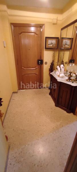 Foto fffea618-4666-424d-912e-c3833421aa7f. Piso  junto iglesia en Centre Santa Coloma de Gramenet