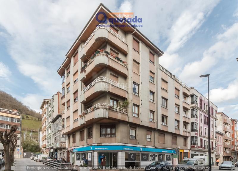 Foto 9544e3ae-2690-4372-aa93-47c70bd40d45. Appartement dans plaza de alfonso x el sabio 12 dans Lena