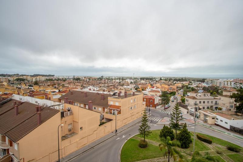 Foto 52b6e6a4-47a2-47af-969e-64123e0d971c. Piso amplia vivienda en Cobreros Viejo en Cobreros Viejo San Fernando