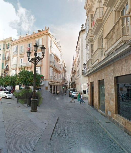 Foto e4eee624-5df8-4c8d-81f4-44a4eae57324. Pis a Centro Histórico Cádiz