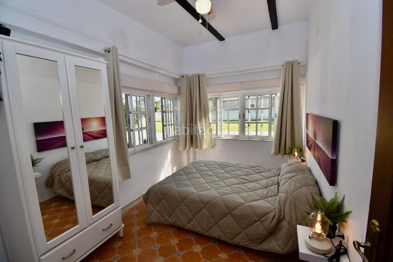 Foto b9206114-4c9c-45f7-8eb3-71b8a3f9a1d0. Affitto chalet con parcheggio in Las Lagunas - Campano Chiclana de la Frontera