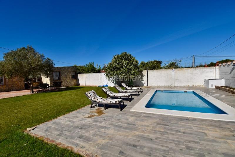 Foto 877cc14f-d03d-4d46-87de-7ab51a272273. Miete chalet mit parking in Las Lagunas - Campano Chiclana de la Frontera