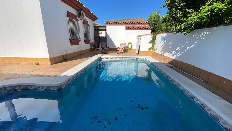 Foto 58717610-dad9-4953-a39a-10229fe18405. Xalet amb aparcament piscina a La Coquina Chiclana de la Frontera