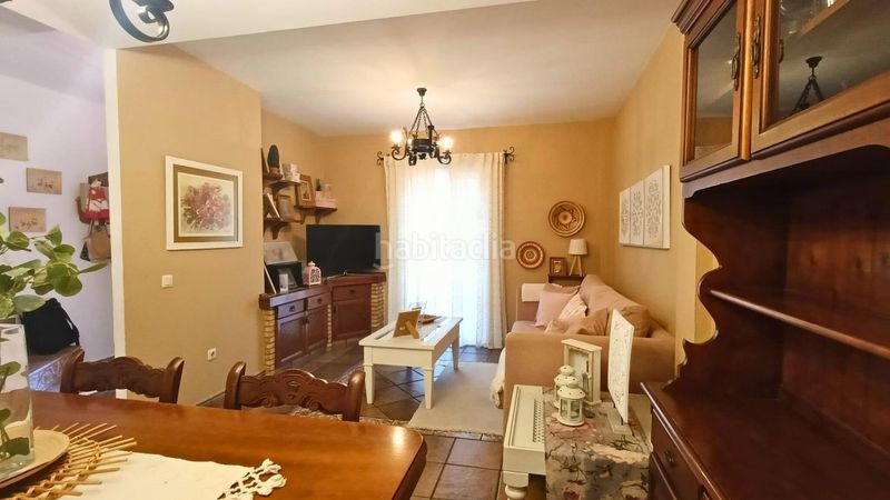 Foto a04a5d06-2191-4604-b1a0-cc1a89755911. Casa adossada amb aparcament a Camposoto - Gallineras San Fernando