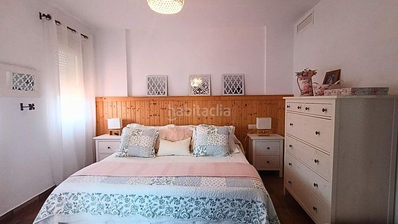 Foto ec2a2e5f-65e6-4a49-9dcd-e68e8fa5fdd6. Casa adossada amb aparcament a Camposoto - Gallineras San Fernando