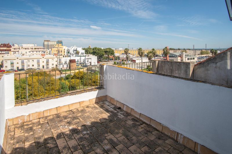 Foto b8486c27-eeac-454b-b1e5-da5b08797c3f. Casa adossada a El Cristo - Cayetano Roldán San Fernando