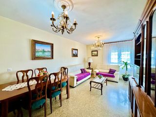 Piso en El Cristo - Cayetano Roldán. Descubre tu nuevo hogar en la plaza del cristo !