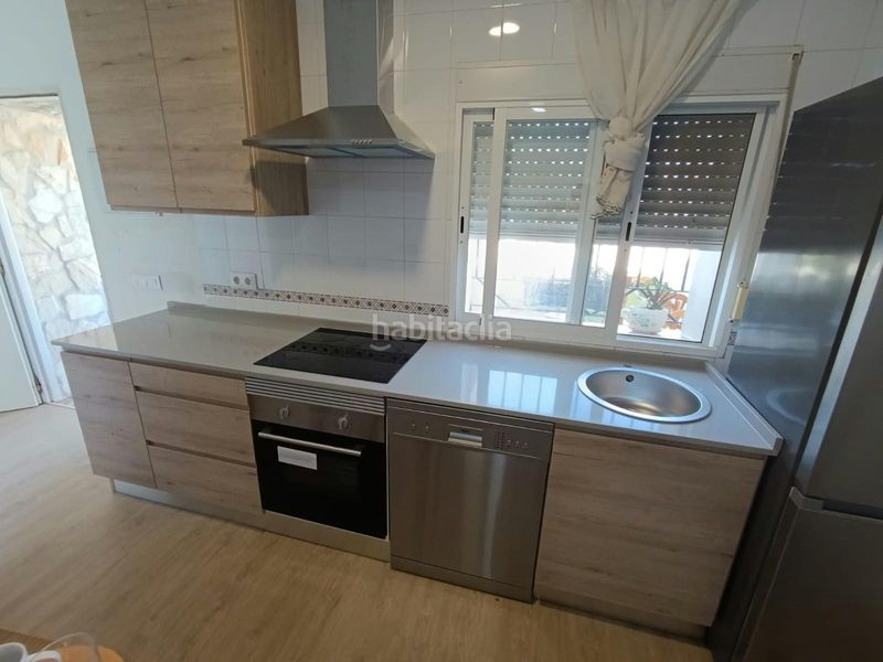 Foto 96a5bd78-ce00-4d92-8d22-a1885203c697. Location chalet avec parking dans Las Lagunas - Campano Chiclana de la Frontera