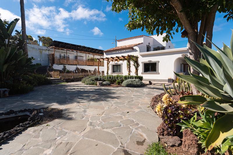 Foto 5e47fd75-3acc-4487-99c5-53b37b07d78e. Chalet  en Los Portales - Visvique Arucas