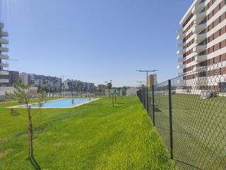Location Appartement à Entrenúcleos. Vivienda de 3 dormitorios en alquiler sin amueblar entrenucleos