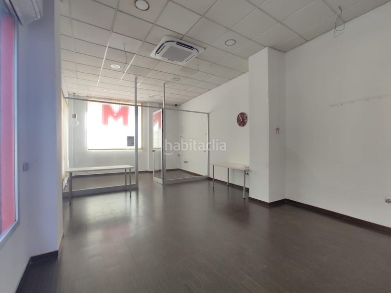 Foto f8e592ee-bf1a-4a16-8451-d9154c65c1ea. Lloguer local comercial a Arco Norte - Avda España Dos Hermanas