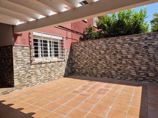 Rent Semi detached house in La Motilla - Fuente del Rey. Adosada en alquiler sin muebles en la motilla