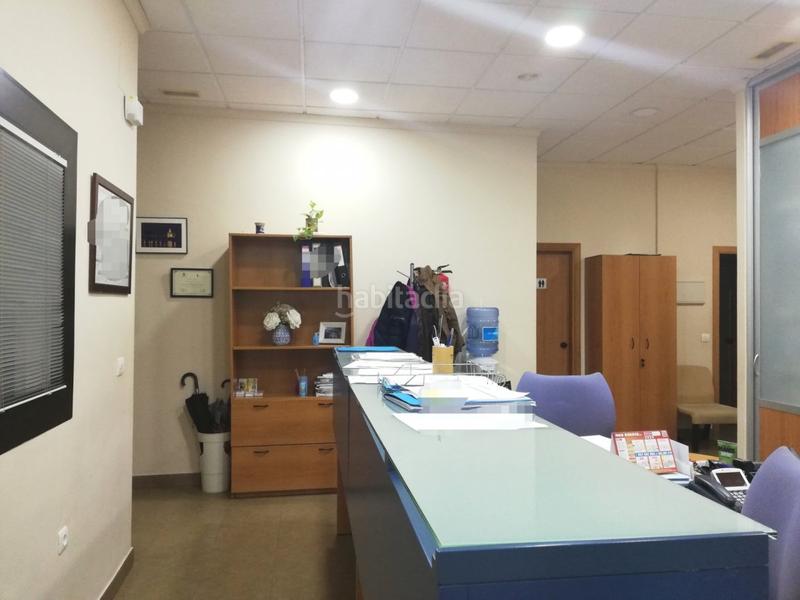 Foto 1da7491a-67b7-464a-b420-c9f531dbaad3. Local comercial  céntrico, completamente acabado y en funcionamiento en Dos Hermanas