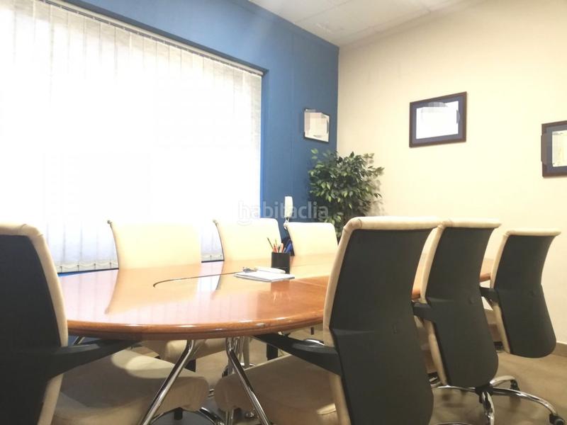 Foto 4705e031-79d5-4d69-8b24-d4cfaa4b08b2. Local comercial  céntrico, completamente acabado y en funcionamiento en Dos Hermanas