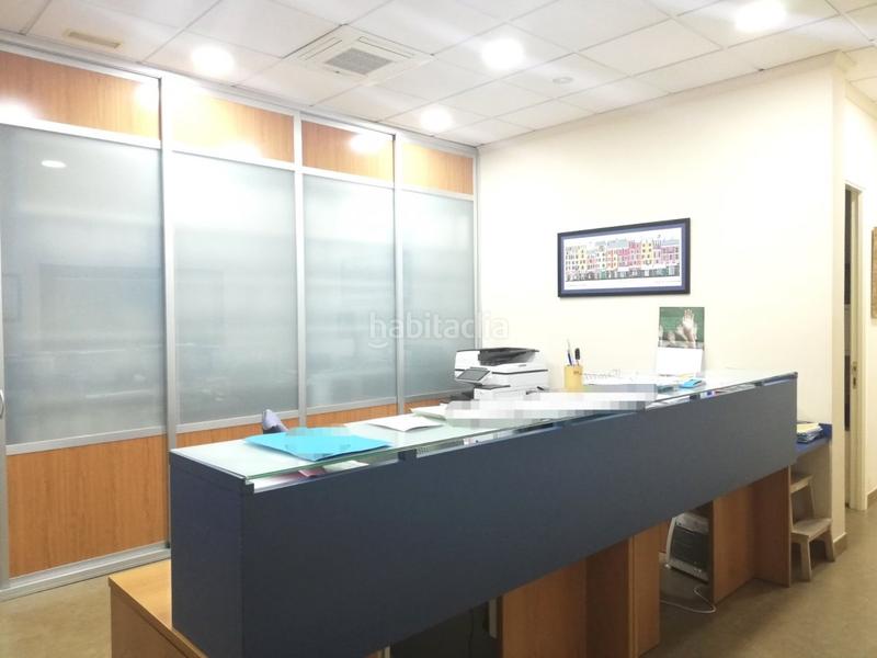 Foto ded6994e-128f-4404-b247-1742f1e2b1ff. Local comercial  céntrico, completamente acabado y en funcionamiento en Dos Hermanas