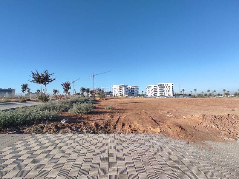 Foto ae832b66-41be-4769-836d-186ade9c2e1c. Terreny residencial a Entrenúcleos Dos Hermanas