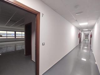 Rent Office space  Calle calle de terracota. Oficina de alquiler en edificio gyesa isla i