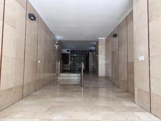 Alquiler Piso  Calle periodista ramon resa. Piso de 2 dormitorios en reina mercedes