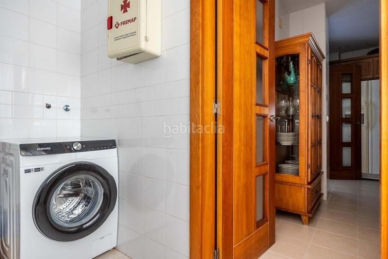 Foto a7cef17b-817c-4127-9f8a-90495f4e0fa9. Casa aparellada a avenida del ingeniero josé luis prats 46 a Dos Hermanas