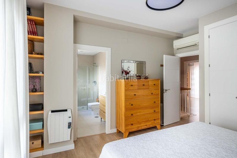 Foto f1f0dfec-afdc-40e5-9963-3f4913885539. Casa adossada amb aparcament a Arco Norte - Avda España Dos Hermanas