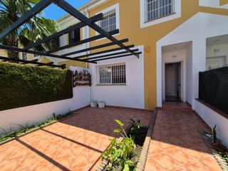 Rent Semi detached house in La Motilla - Fuente del Rey. Casa adosada en la motilla
