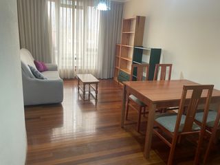 Affitto Piccolo appartamento  Rúa de urzáiz 157. Impecable soleado, peatonal calvario