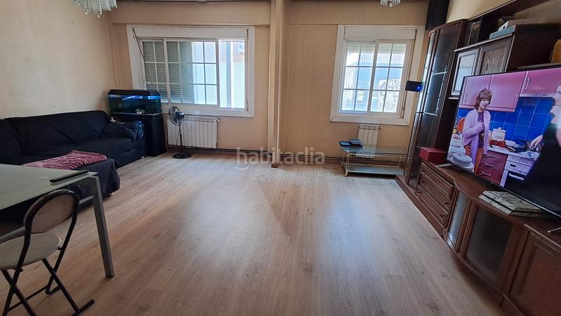 Foto 99a0948a-89f2-44c8-83ab-8021d43416eb. Pis a rúa emilia pardo bazán 84 a A Salgueira - O Castaño Vigo